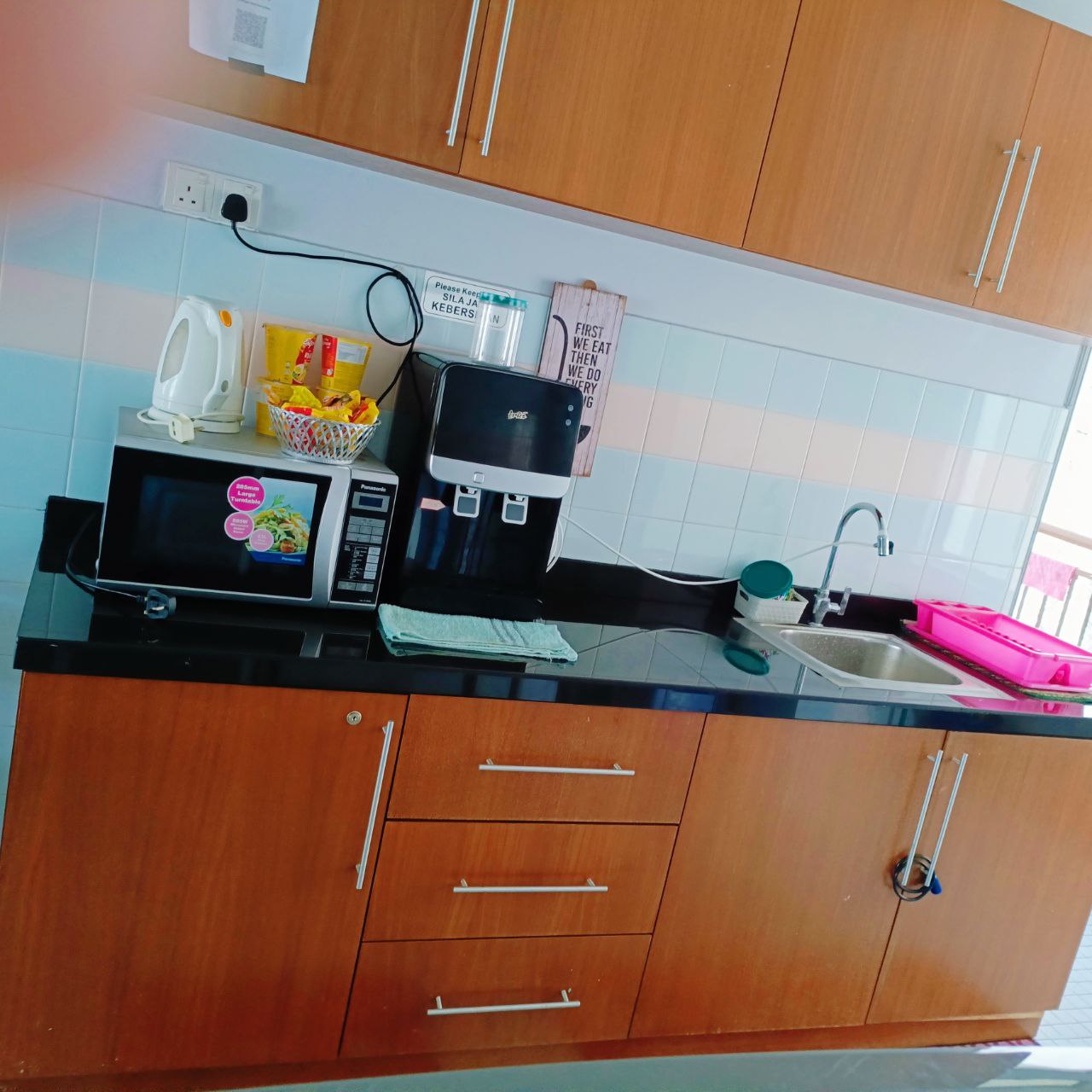 Kitchen Cabinet